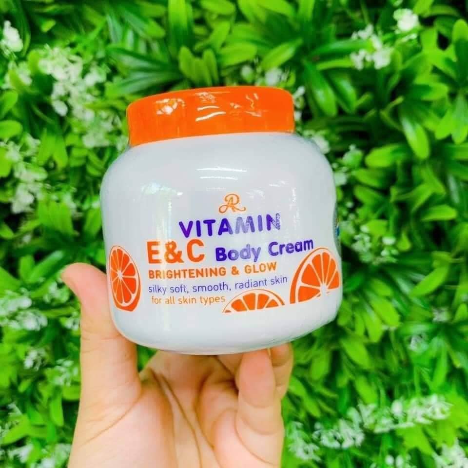 Натуральный Тайский увлажняющий крем для тела с витамином Е&C AR Vitamin E & C Body Cream ARON купить в Москве и Московской области.